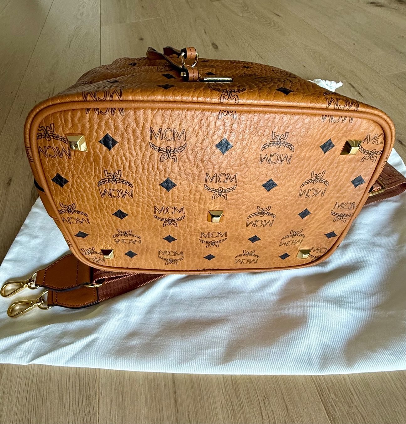 Mcm Taschen für Damen: MCM Beuteltasche – Neu (gemäss Beschreibung) aus Jegenstorf von gipsetti 2