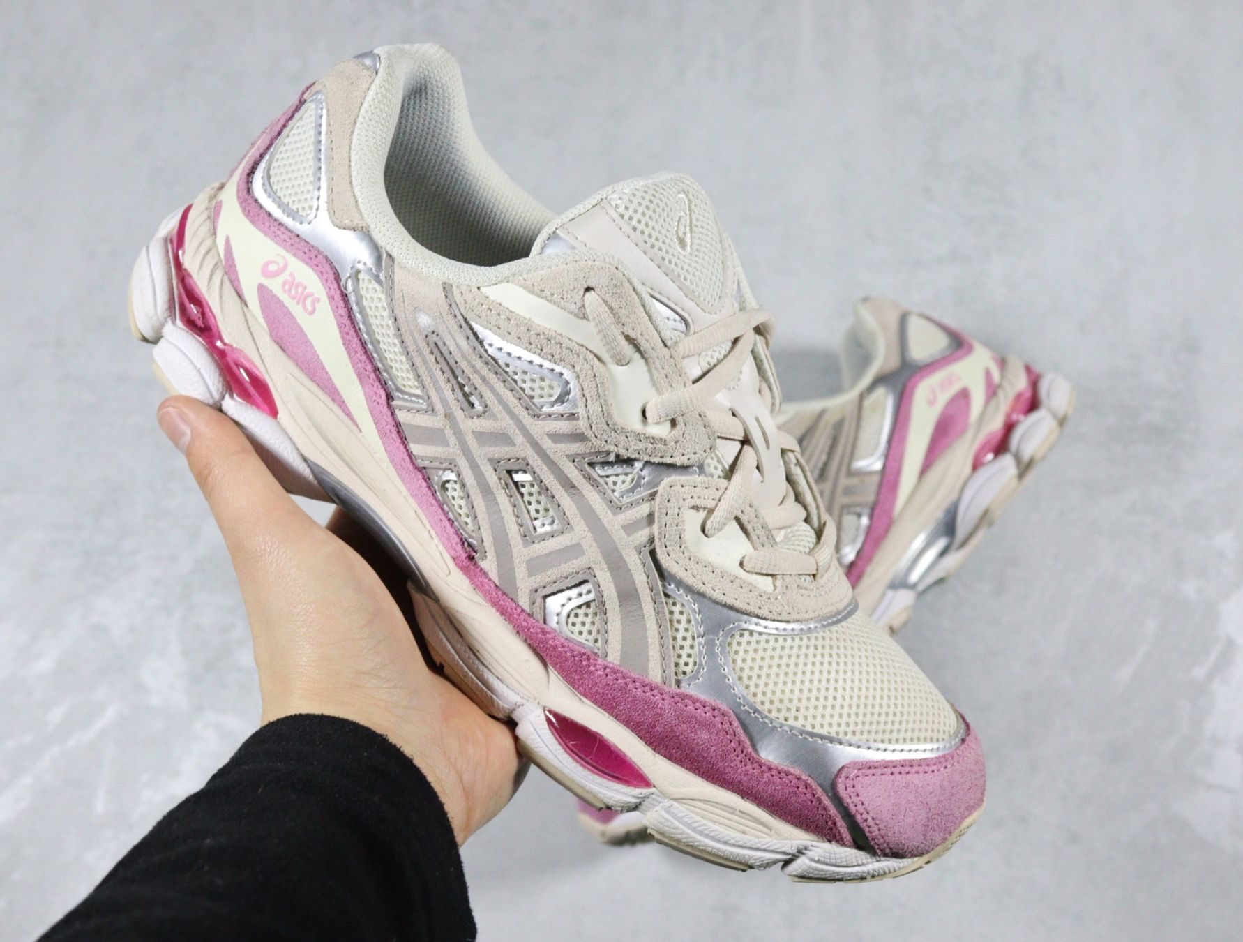 Asics Scarpe da uomo: Asics Gel Nyc Pink Cream – Usato da Lausanne venduto da Kallista-Atelier 1