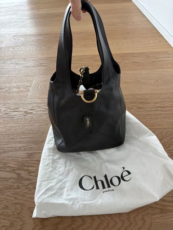 Chloe’ balloon bag 