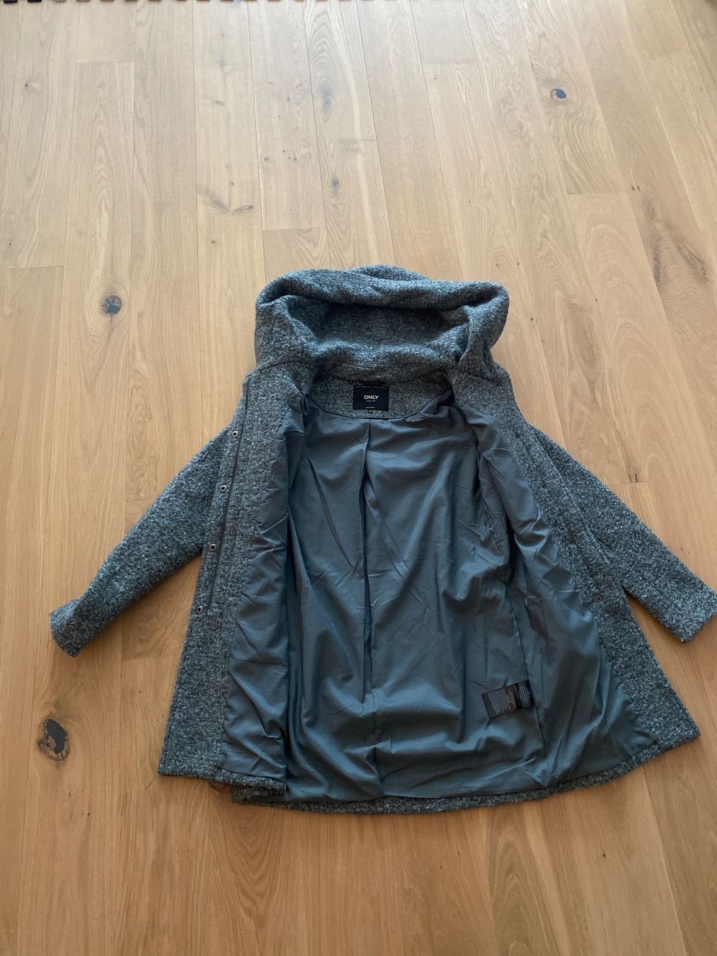 Only Cappotti: Wollmantel Only – Usato da Bolligen venduto da Noeggeli10 2