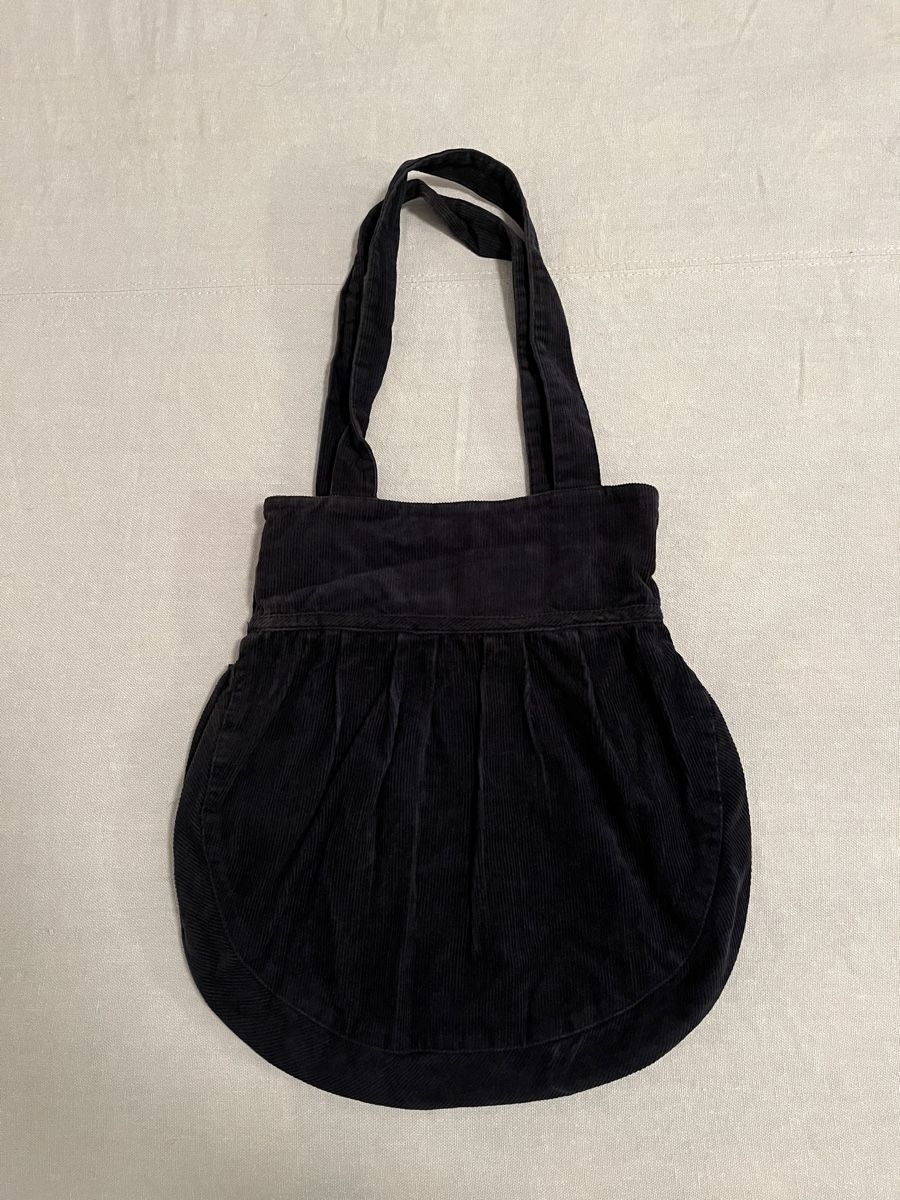 Borse da donna: Borsa Subdued a coste con fiocco blu. – Nuovo (secondo la descrizione) da Mendrisio venduto da cost.del 3