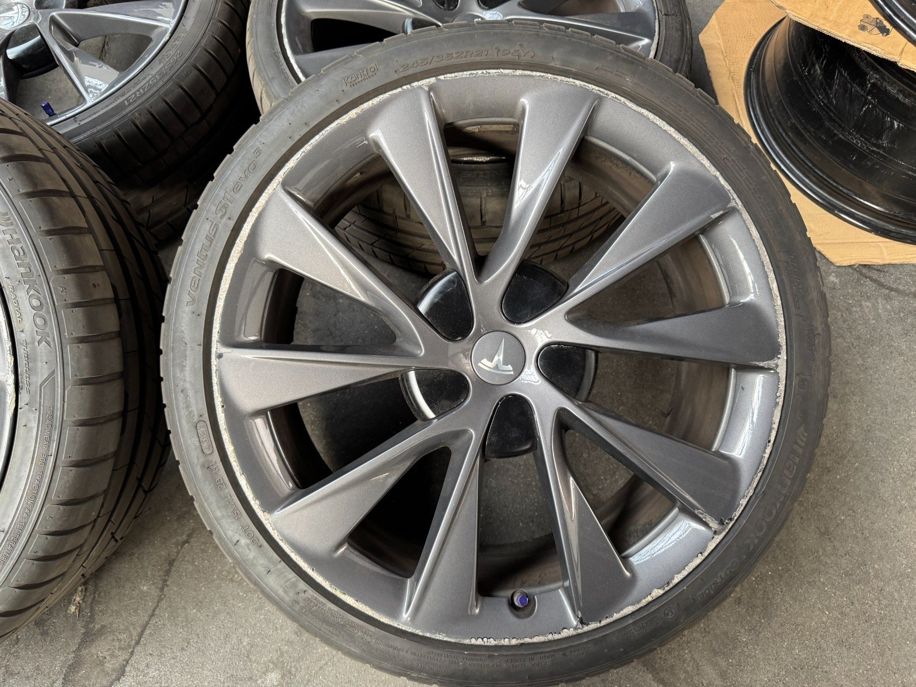 Tesla Pneus & Kompletträder: Tesla Model S Räder – Gebraucht aus Basel von rav_csh6 2