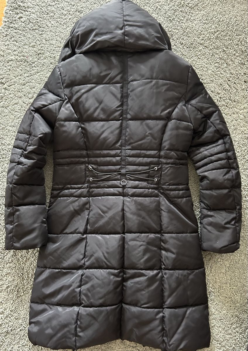 Guess Cappotti: Guess manteau gr.M – Usato da Biel/Bienne venduto da Laurencemathys 2