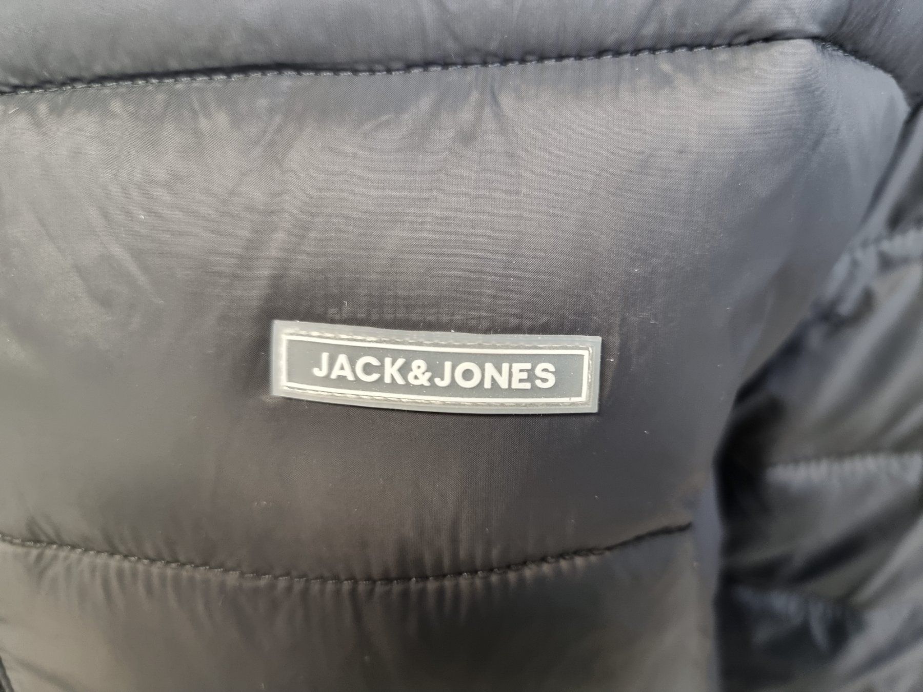Jack & Jones Giacche: Jack&Jones Daunenjacke – Usato da Urtenen-Schönbühl venduto da Restwert_Schoenbuehl 2