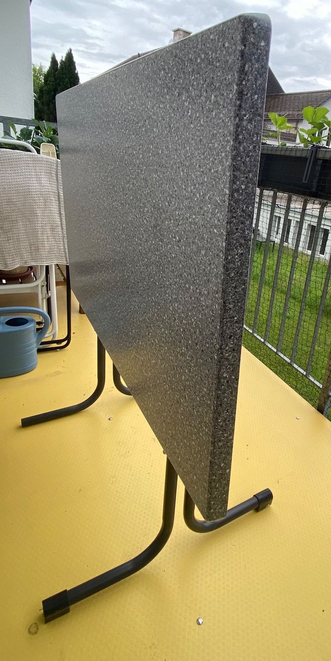 Tavoli: Balkontisch klappbar – Usato da Gossau ZH venduto da jwa90 1