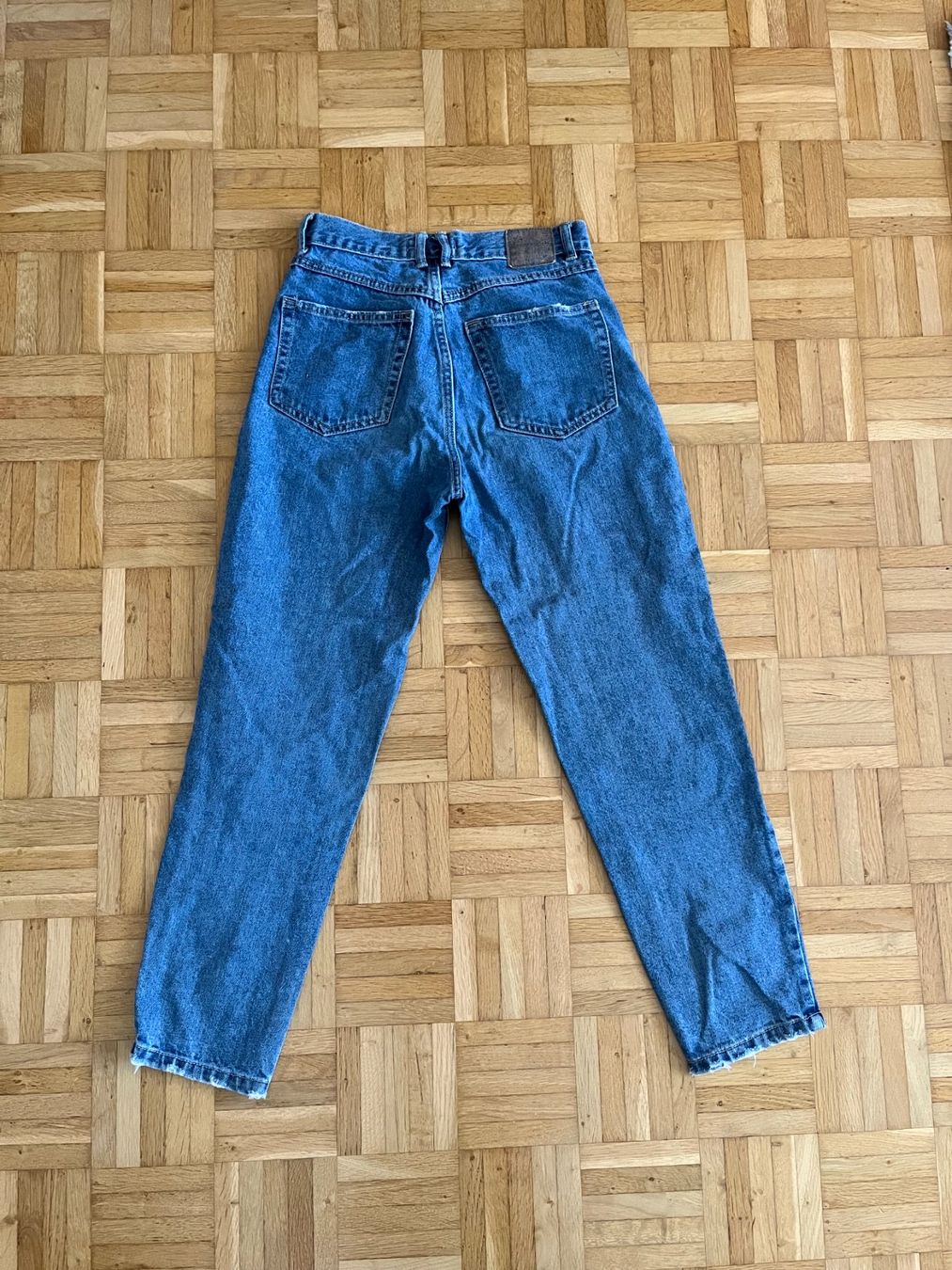 Pull&Bear Jeans: Blaue Pull&Bear Mom-Jeans – D'occasion à Horw par mira_6p85 1