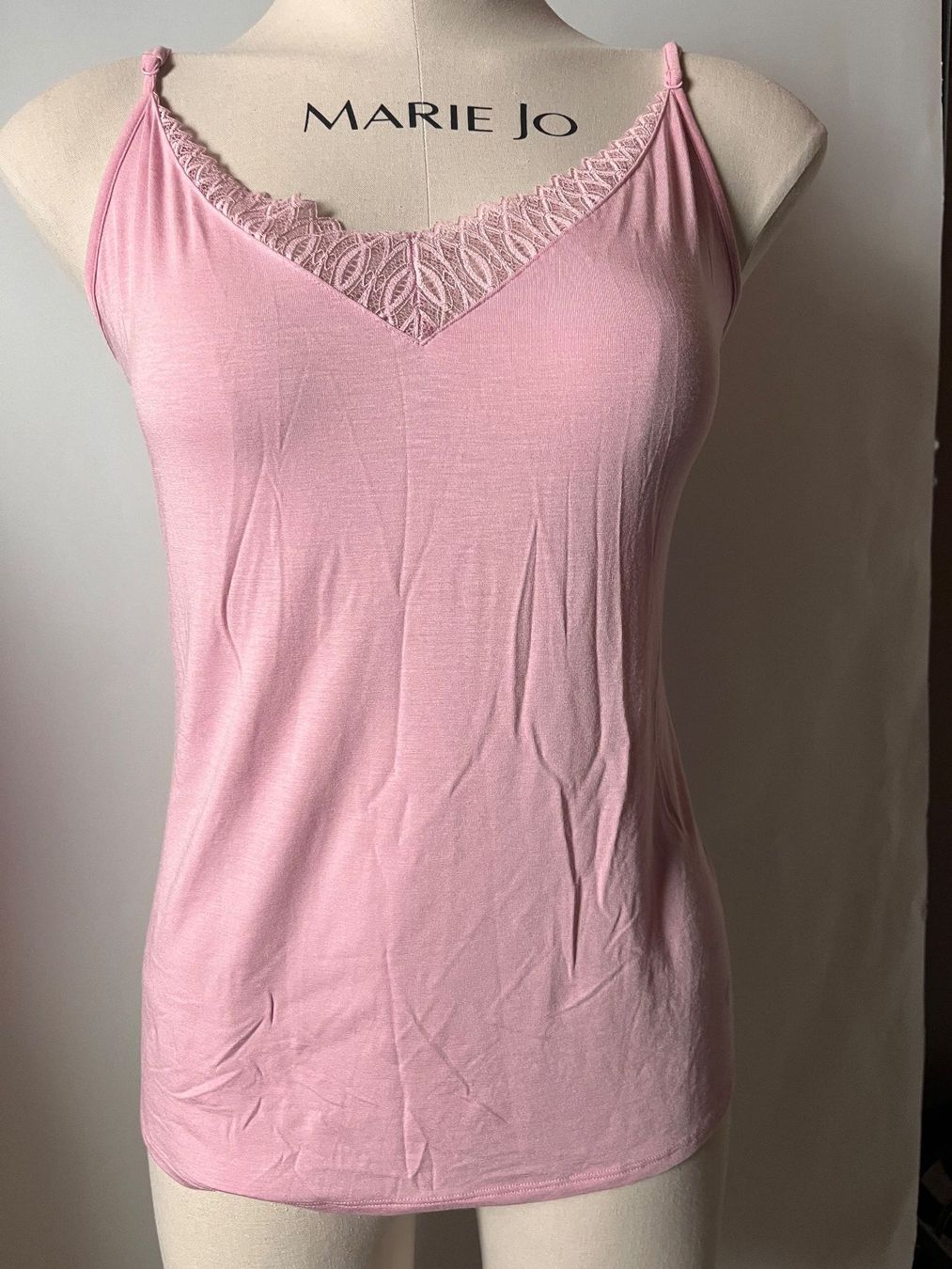 Triumph Tops: TRIUMPH, Camisole AURA SPOTLIGHT, Grösse 42, Farbe Hellrosa – Neu und originalverpackt aus Rudolfstetten von gst_g7xl