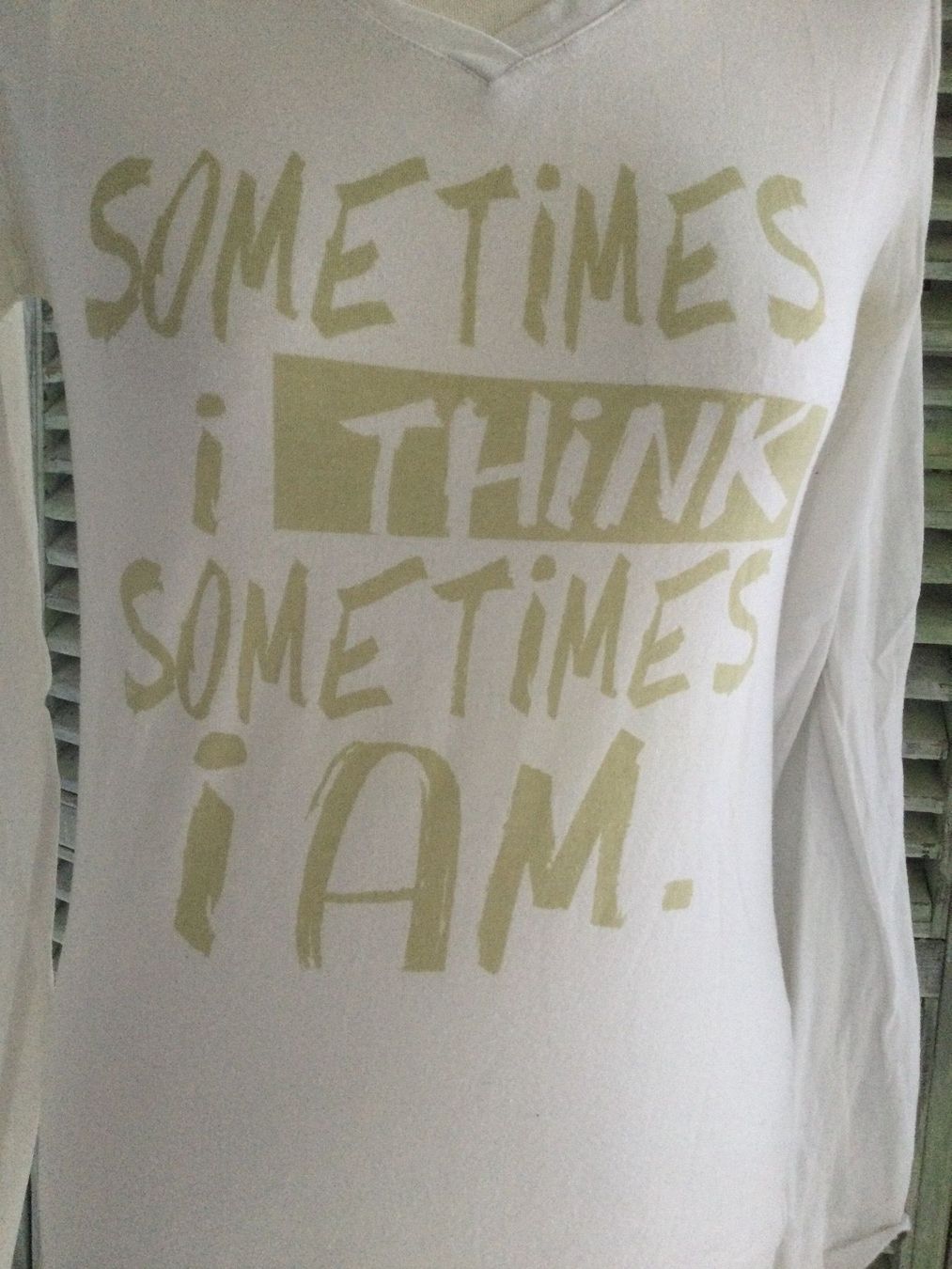 Tops: Sweat blanc inscriptions MISS CREEKS, taille S – Gebraucht aus Agiez von chouchanelle 1