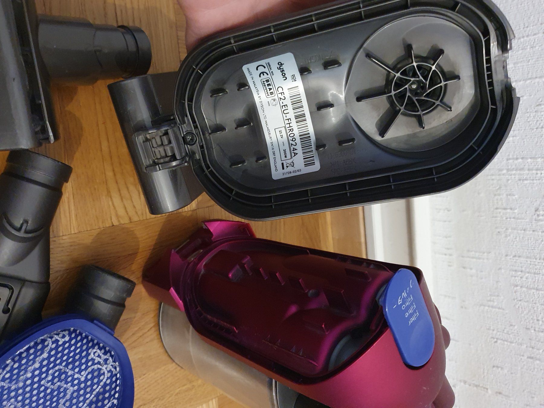 Dyson Aspirapolveri & Accessori: Ancien modèle Dyson DC34 batterie à remplacer – Usato da Prilly venduto da RoDyRe 8