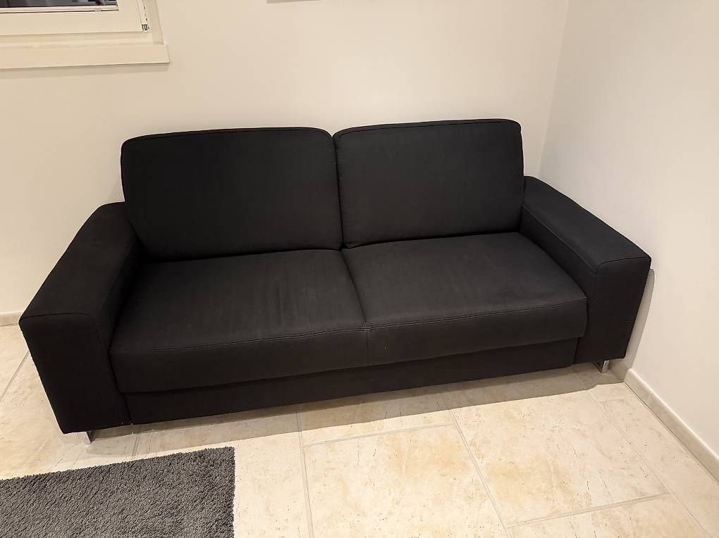 Sofas: Schönes Stoffsofa – Gebraucht aus Herisau von Drone-Factory 1