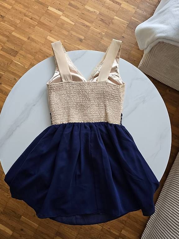 Kleider: wunderschönes Cocktailkleid, Grösse S – Gebraucht aus Zürich von luethifat 2