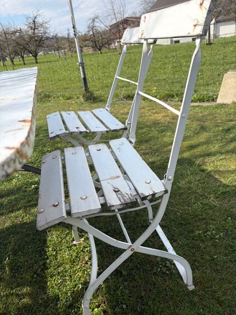 Set di tavolo e panche: Gartentisch mit Stühlen antik – Usato da Horn venduto da Pane16 2