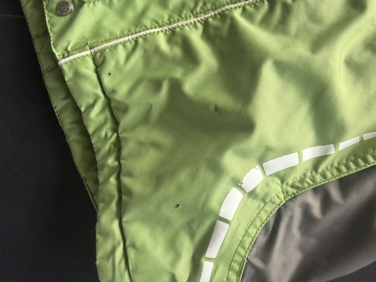 Reima Giacche & Cappotti: Reimajacke Gr. 128. Kleine löcher – Usato da Feldbrunnen venduto da cleo09 2