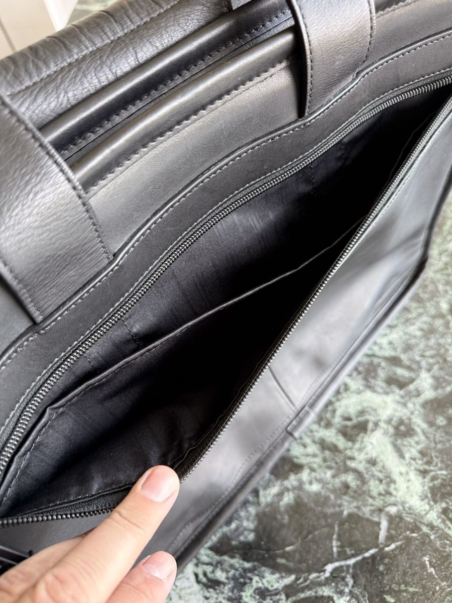 Tumi Valigie & Borse: Tumi Leather Briefcase - New – Nuovo (secondo la descrizione) da Sorengo venduto da Vreeswijk2 7