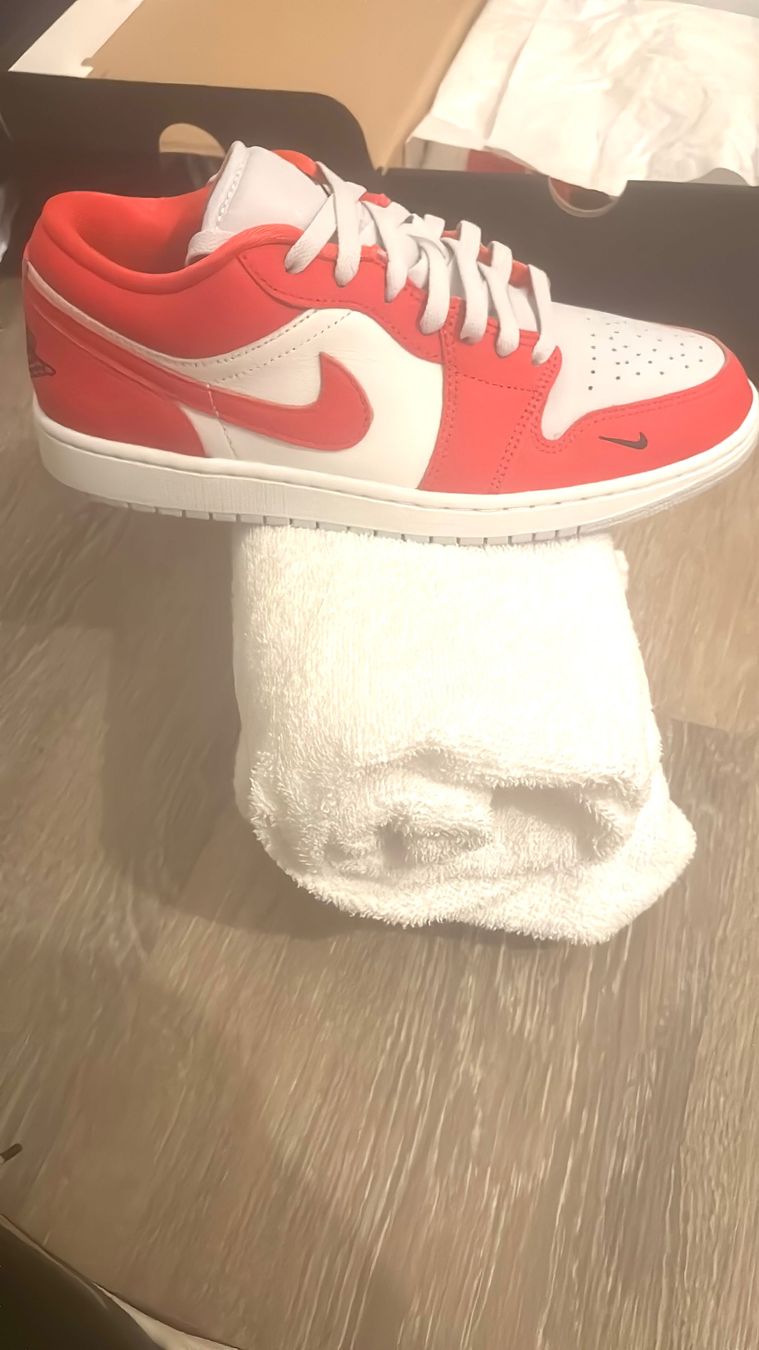 Jordan Chaussures hommes: Jordan 190.- Chilli se class off – Neuf avec emballage d'origine à Lausanne par 1st_ym6p 2