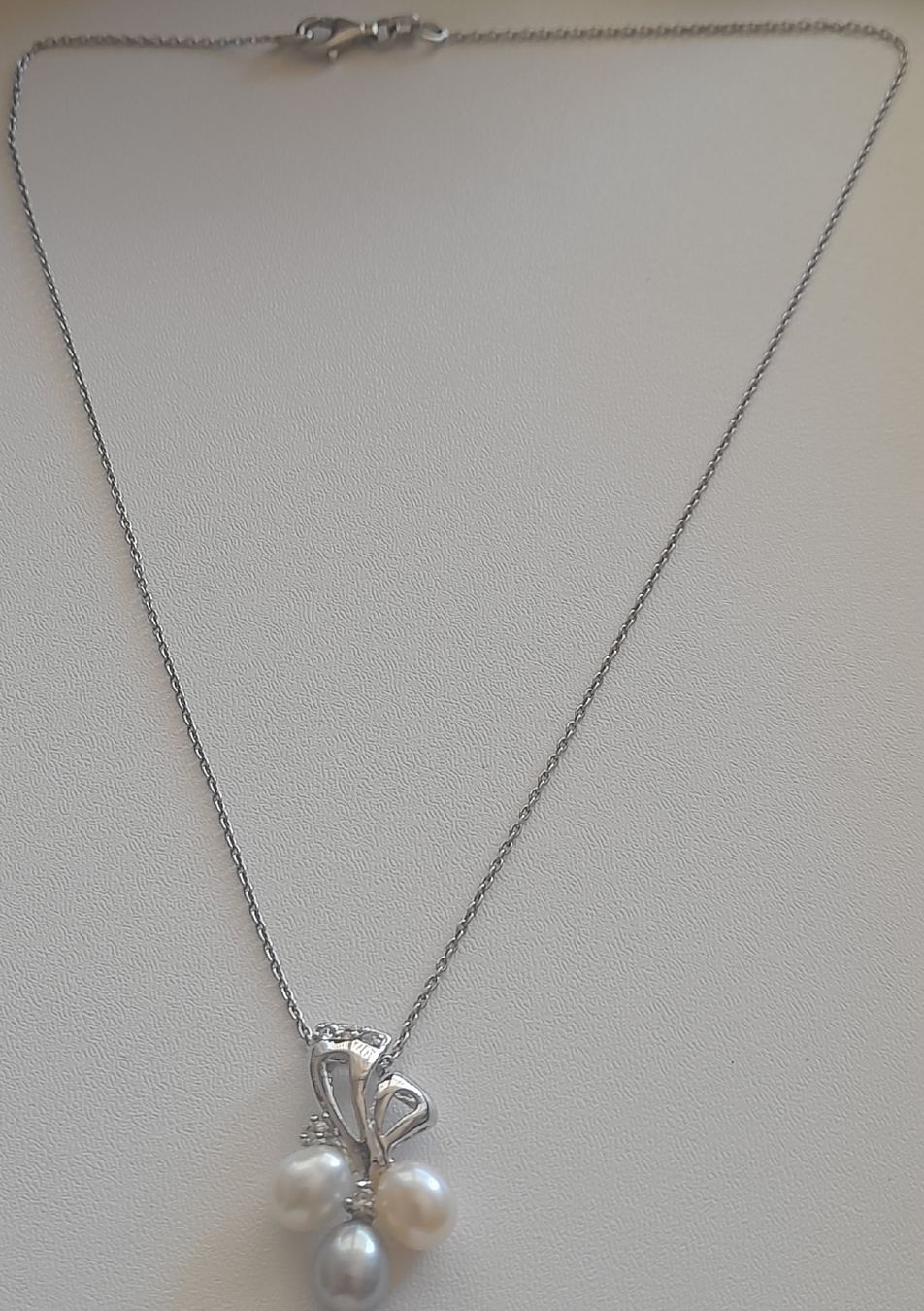 Colliers: Collier élégant en argent 925 et perles.  – D'occasion à Lausanne par Glam-Luxe 6