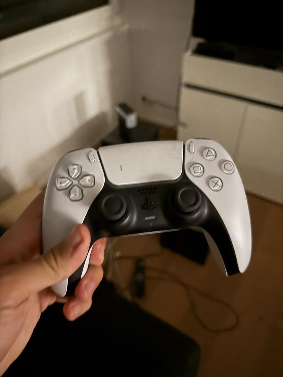 Sony Consoles: Ps5 pro  – Neuf (Voir description) à Sursee par rba_xdr5 1