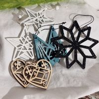 7 robuste, neue Holz Deko Sachen mit Schnur NEU