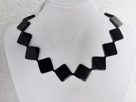 Onyx Kette, Quadrate