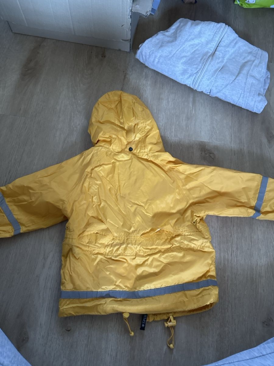 Jacken & Mäntel: Kinder Regenjacke 92 – Gebraucht aus Tägerig von Unbekannt5522 1