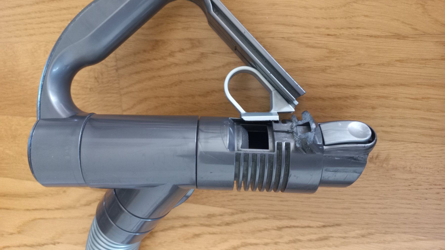 Dyson Staubsauger & Zubehör: Dyson Ball DC37 Origin Extra gebraucht einige Teile defekt – Gebraucht aus Schliern b. Köniz von joni20 6