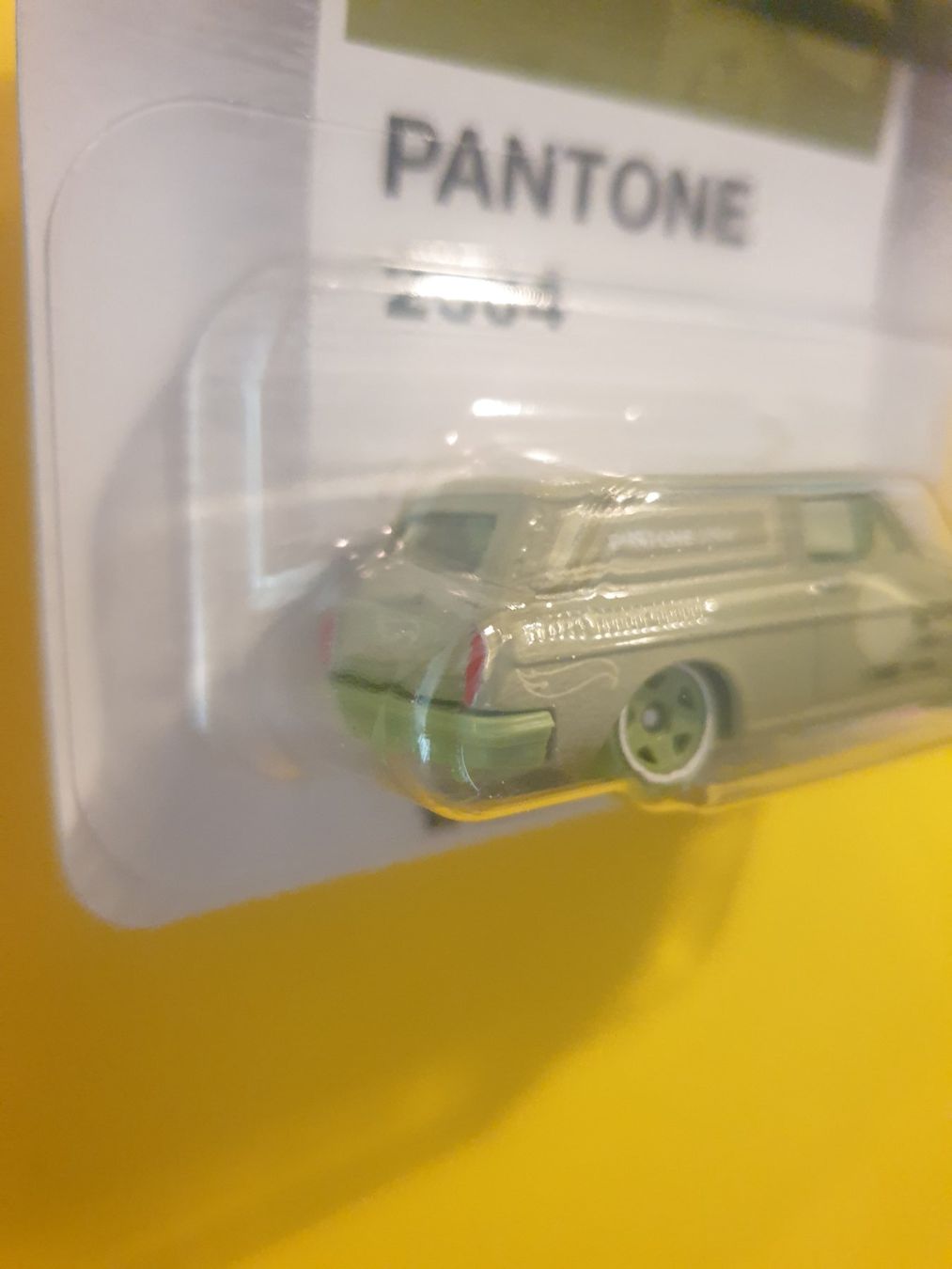 Hot Wheels Modellautos: Hot Wheels CUSTOM '69 VOLKSWAGEN SQUAREBACK – Neu und originalverpackt aus Oftringen von Rotor 3
