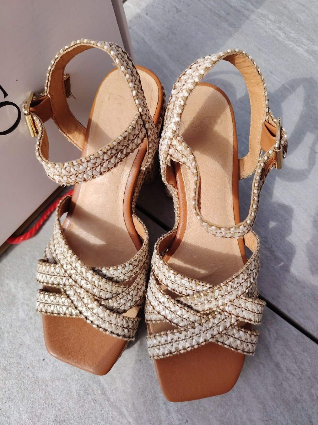 Chaussures femmes: Sandales compensées TEXTO GRETA T39 neuves – Neuf (Voir description) à Le Locle par Oldthingslover