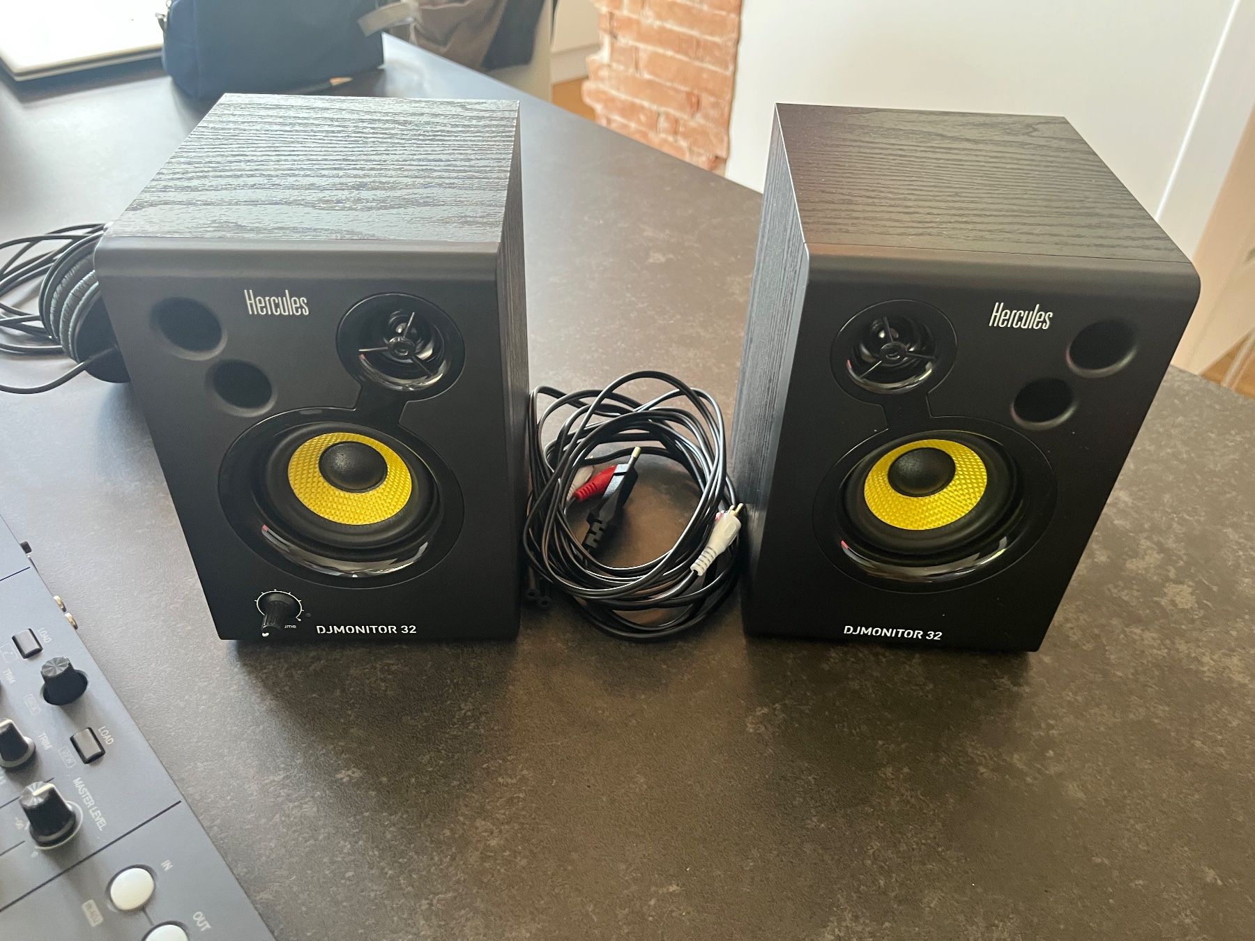 Pioneer Console di mixaggio: Pioneer DDJ-FLX4 DJ Controller mit Kopfhörer & Boxen – Usato da Sutz venduto da Matsp 3