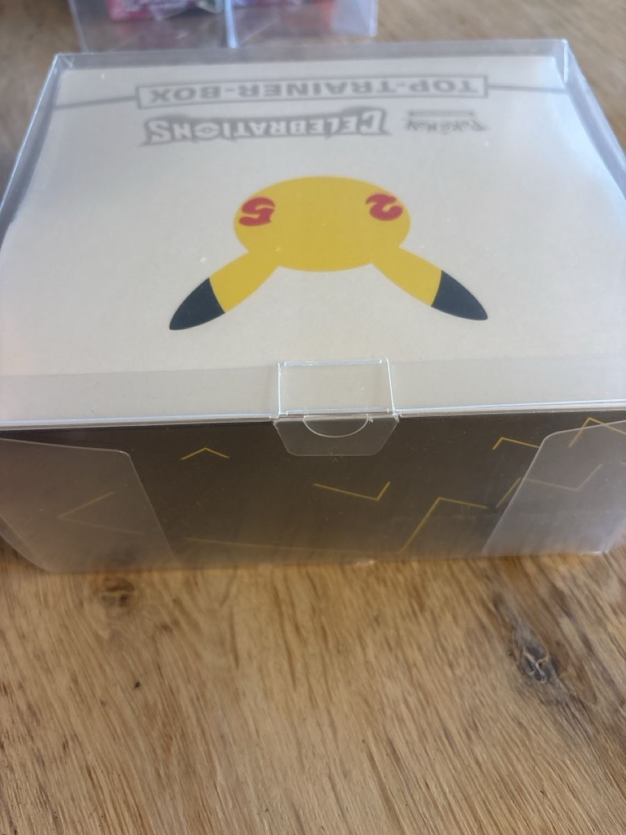 Pokémon Sammelbilder & Trading cards: Pokemon Celebrations Box 25 Anniversary Sealed! – Neu und originalverpackt aus steinhausen von pat_nc2x 3