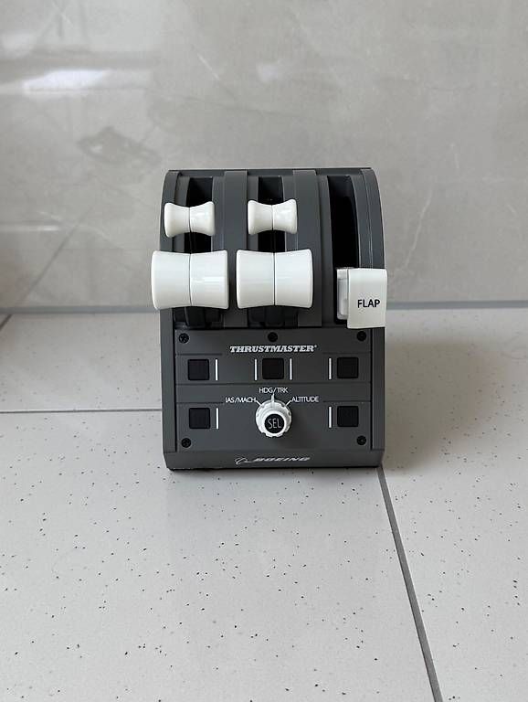 Thrustmaster Controller: Thrustmaster TCA Yoke Pack Boeing Edition – Nuovo (secondo la descrizione) da Muhen venduto da mauyo 3