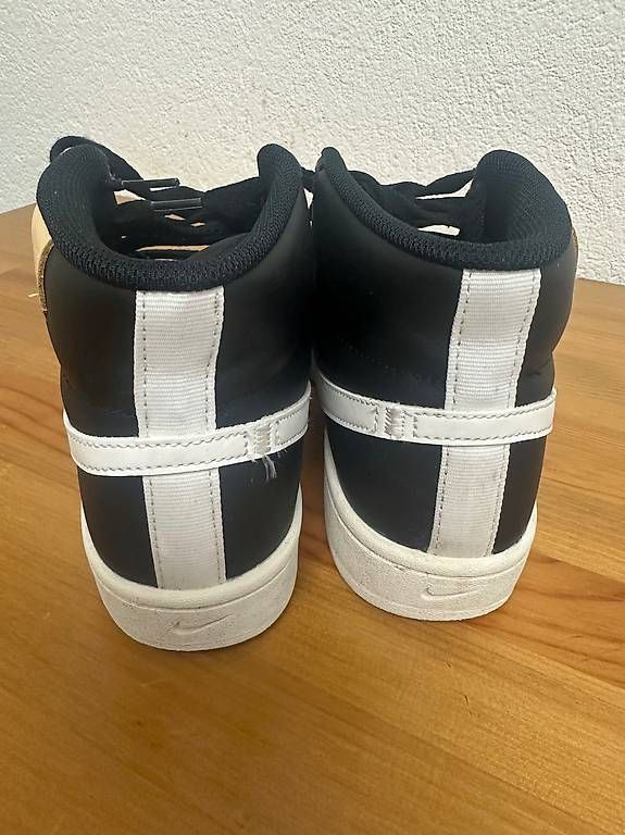 Scarpe da uomo: Männer Nike Schuhe – Usato da Wil SG venduto da mar_w7v7 2