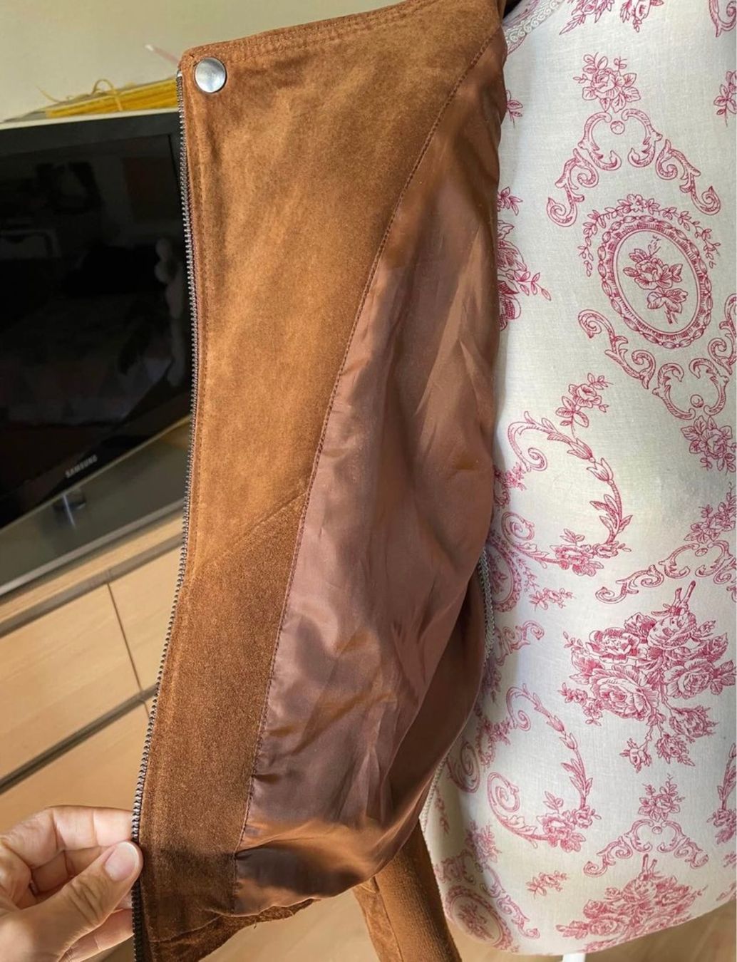 Vero Moda Jacken: VERO MODA suede jacket / wildlederjacke / XS/34 – Gebraucht aus Zürich von Angela_Fashion_Lover 2
