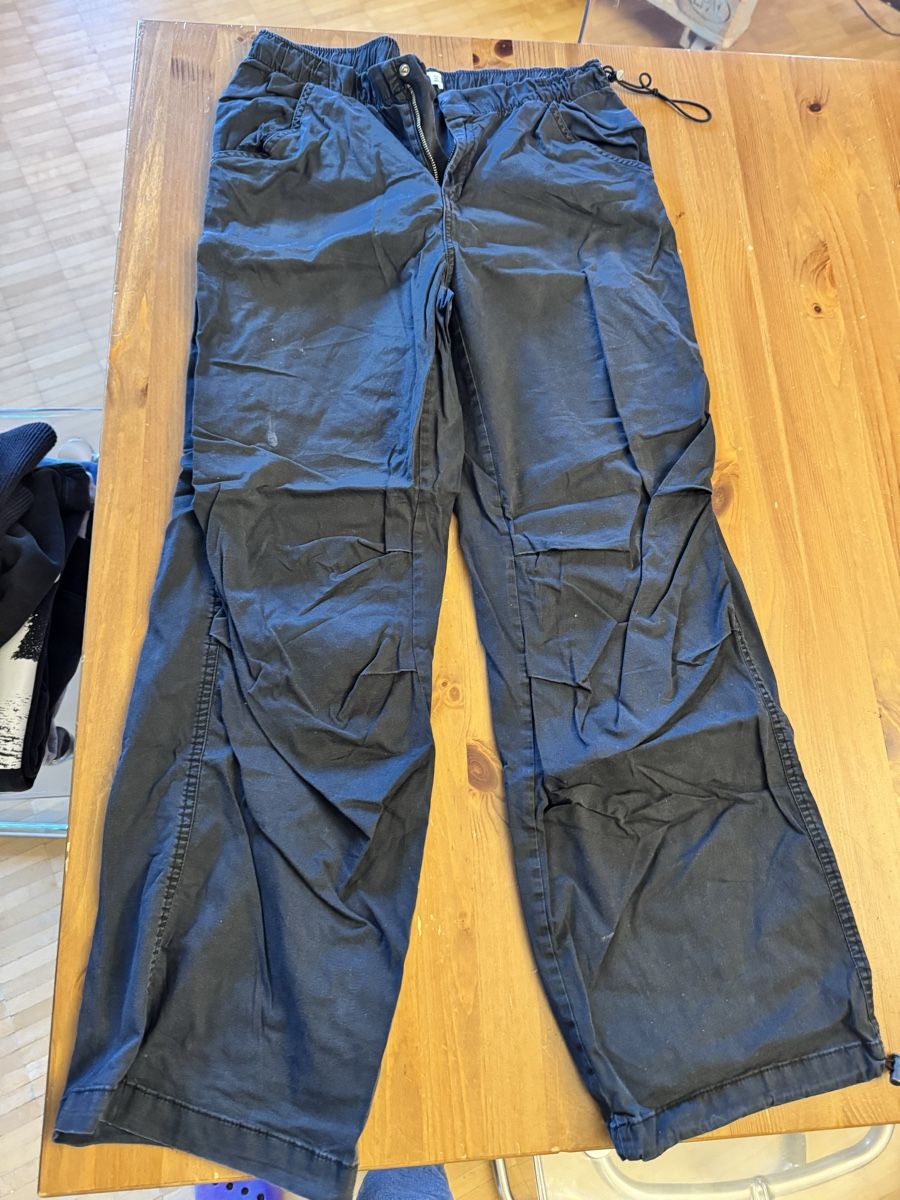 Pull&Bear Pantalons: Gargohose pull&bear m – D'occasion à Küssnacht am Rigi par ciucchino 6