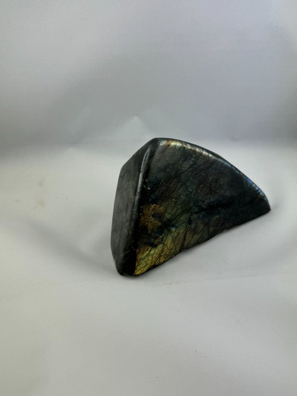 Minerali & Pietre curative: Labradorit 14.8cm 6.5cm 7.8cm 878g – Usato da Schinznach Bad venduto da Prosperos 5