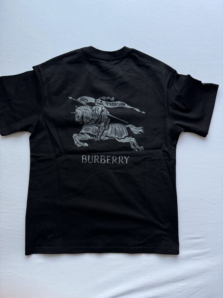 Burberry T-shirts: Burberry T-Shirt – Neuf (Voir description) à Dübendorf par fest1m