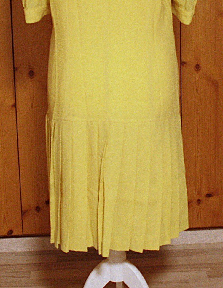 Vestiti: Kleid Goldschmidt gelb Gr. M – Difettoso da Flüelen venduto da Diversicum-Vintage 7
