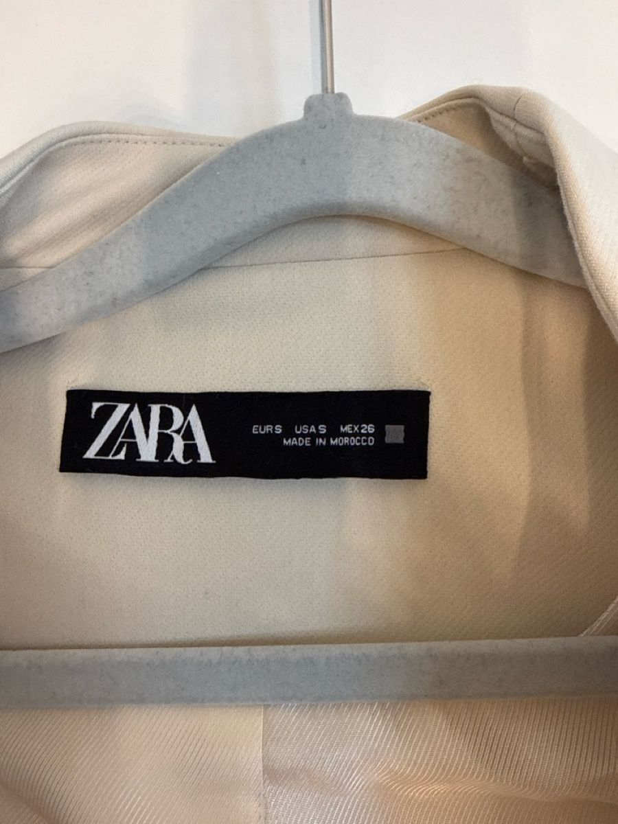 Zara Ensembles & Tailleurs: Damen Blazer beige – Neuf (Voir description) à Zürich par pmorger01 2