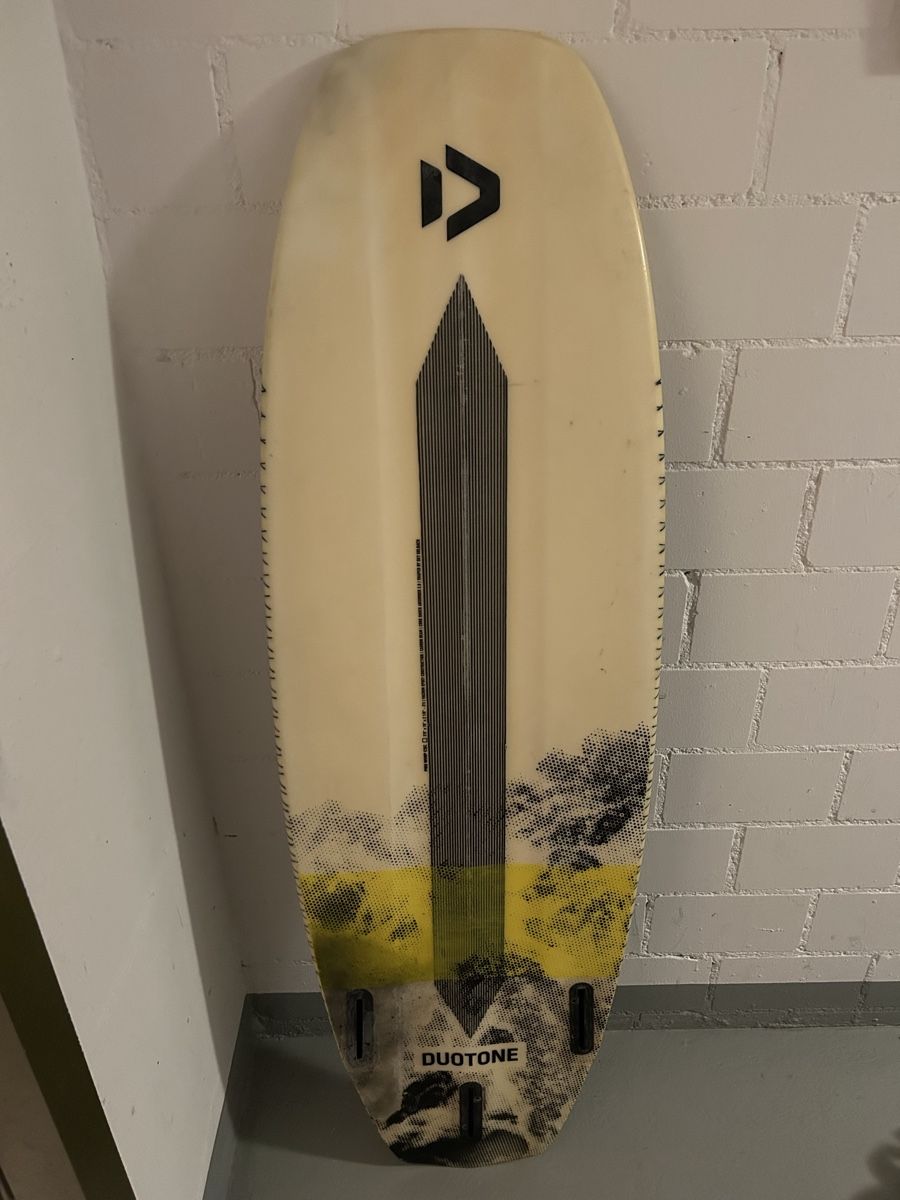 Duotone Tavole da surf e di nuoto: Kite-surf board Duotone Whip CSC 5.0 with extra padding – Usato da Gockhausen venduto da Bianka6789 3