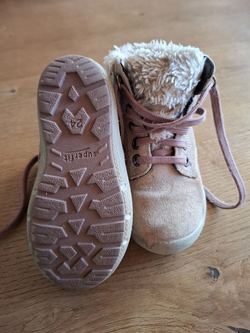 Schuhe für Mädchen: Superfit Winterschuh Gr. 24 – Gebraucht aus Recherswil von Jevitachiquita 1