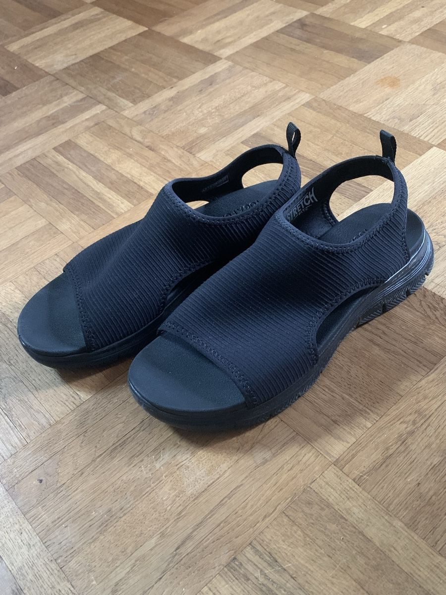 Skechers Scarpe da donna: Skecher‘s Sandale  – Usato da Zürich venduto da jet_fc7p