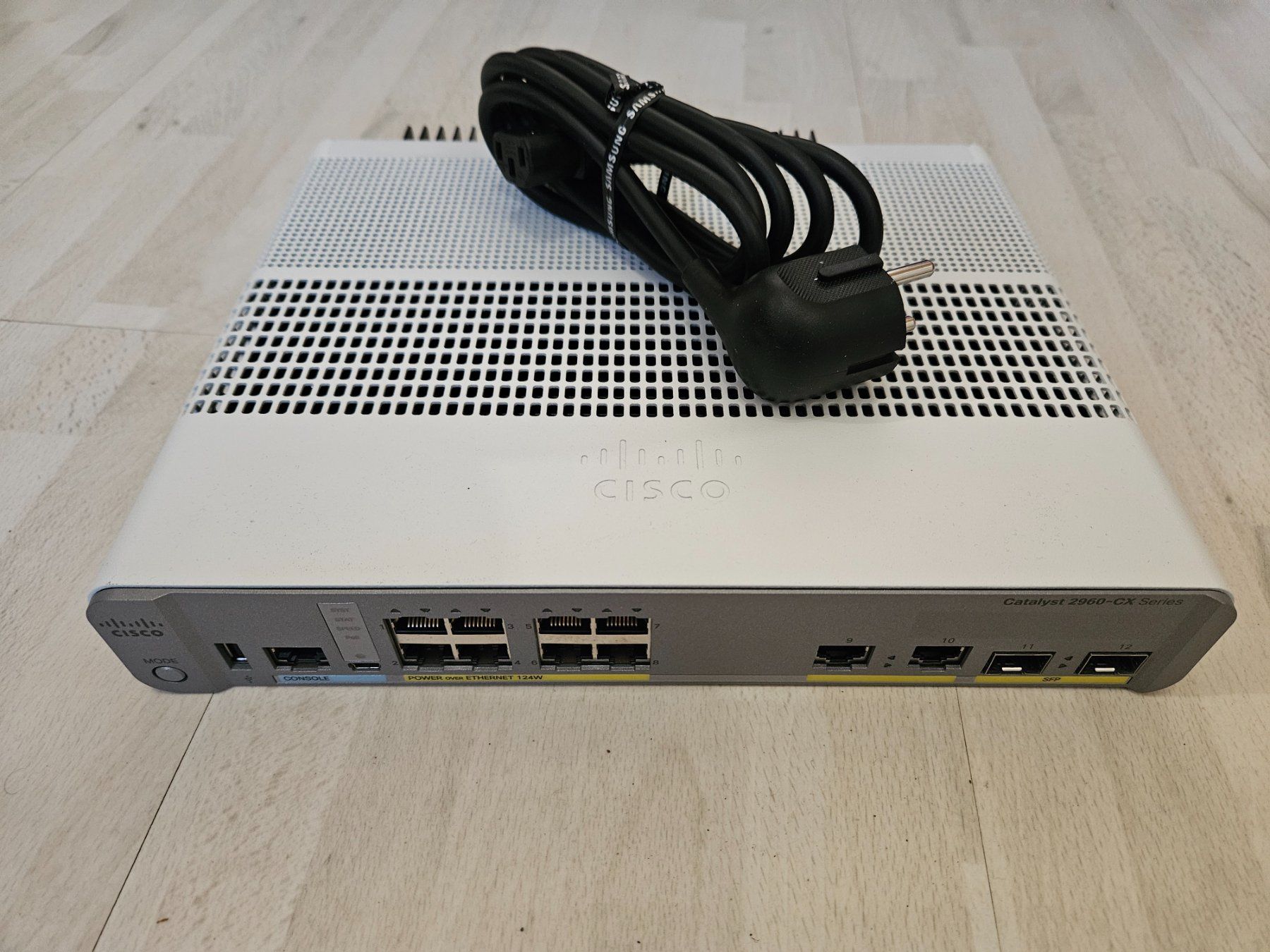 Cisco Catalyst 2960CX-8PC-L 8 x 1000Mbit/s Ethernet Switch (Gebraucht ...