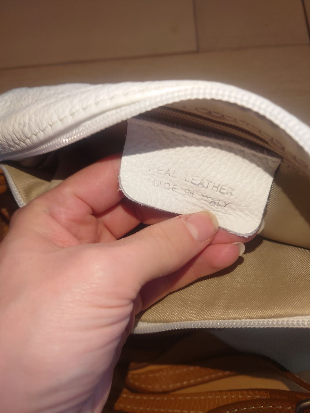 Borse da donna: LEDER TASCHE FRANSEN -NEU – Nuovo (secondo la descrizione) da Baden venduto da agora_newgeneration 6