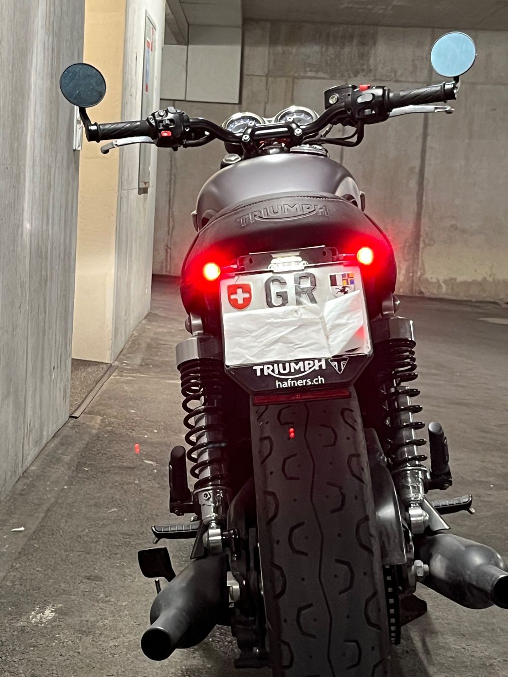 Triumph Strada: Triumph Bonneville T120 – Usato da Trin Mulin venduto da Grischunes 1