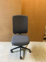 Ergonomischer Bürostuhl, höhenverstellbar, neuwertig