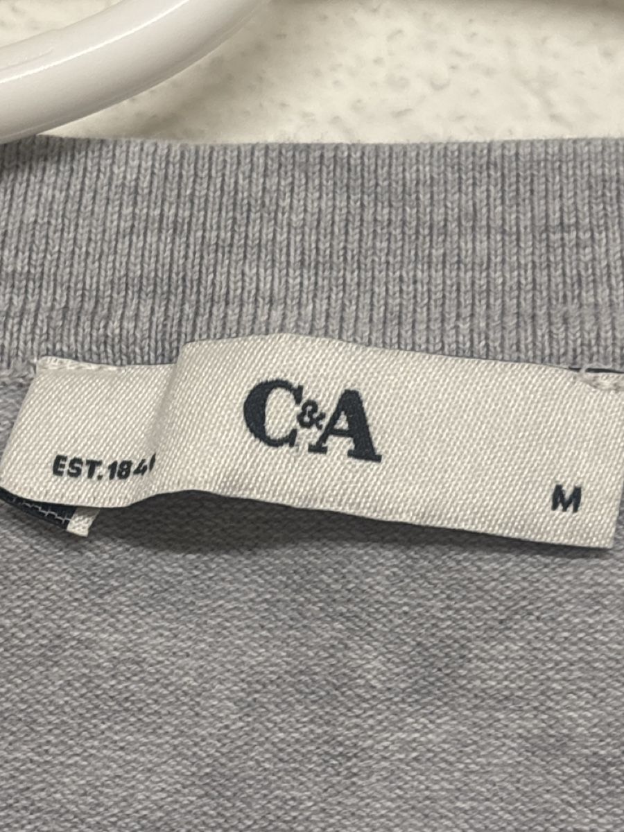 C&A Vestes: Damen Strickjacke grau Grösse M gebraucht(No) – D'occasion à Wallisellen par ASZT 1