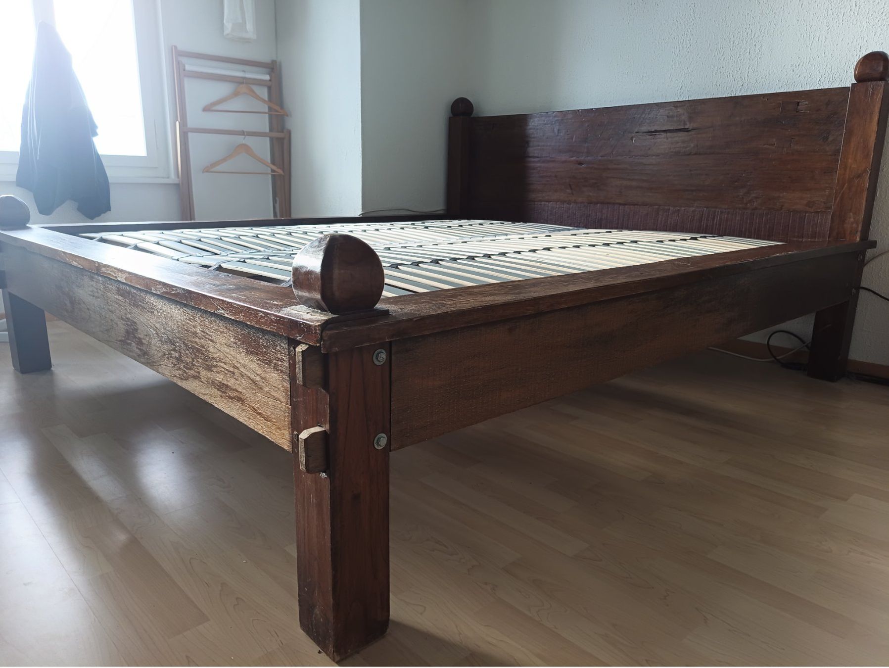 Letti: Antikes Bett und Sideboard – Usato da Sulz LU venduto da 400_Oktan