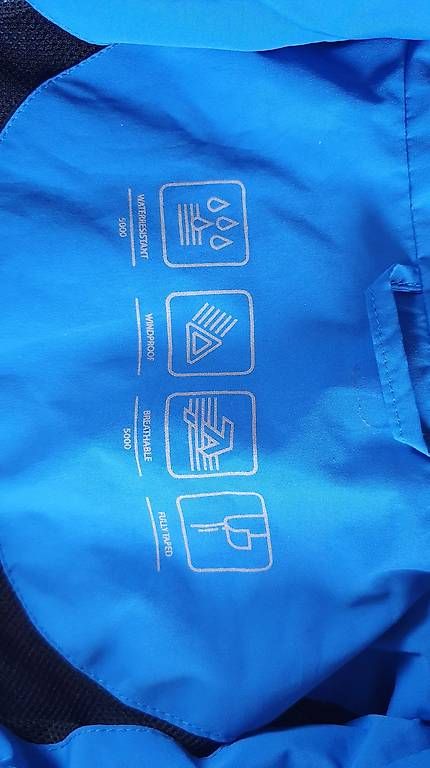 Jacken: Regenjacke Trevolution Grösse 152 – Gebraucht aus Niederwangen b. Bern von thurncaro 1