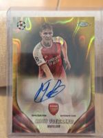 Topps UCC Chrome 2023/24 Martin Odegaard Autograph Gold Lava
