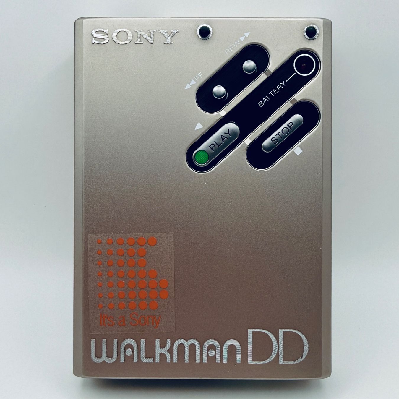 Sony Lecteur media portable: Sony Walkman WM-DD silber #305 – D'occasion à Vorderthal par WalkmanClinic