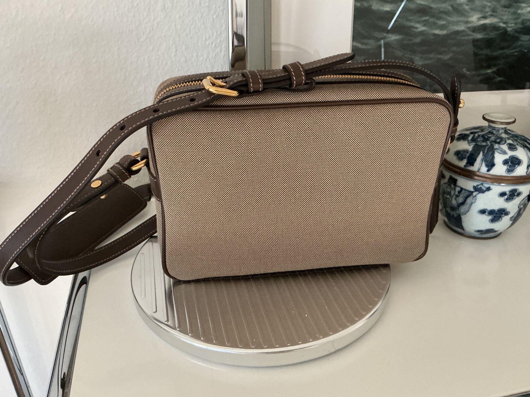 Prada Taschen für Damen: Prada Tasche Ungetragen – Neu (gemäss Beschreibung) aus Zürich von ves_w6wl 1